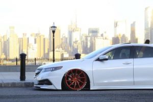 Leia mais sobre o artigo Carro baixo: verdades e mitos sobre carros rebaixados!