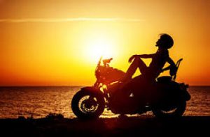 Leia mais sobre o artigo Equipamentos para andar de moto no verão.